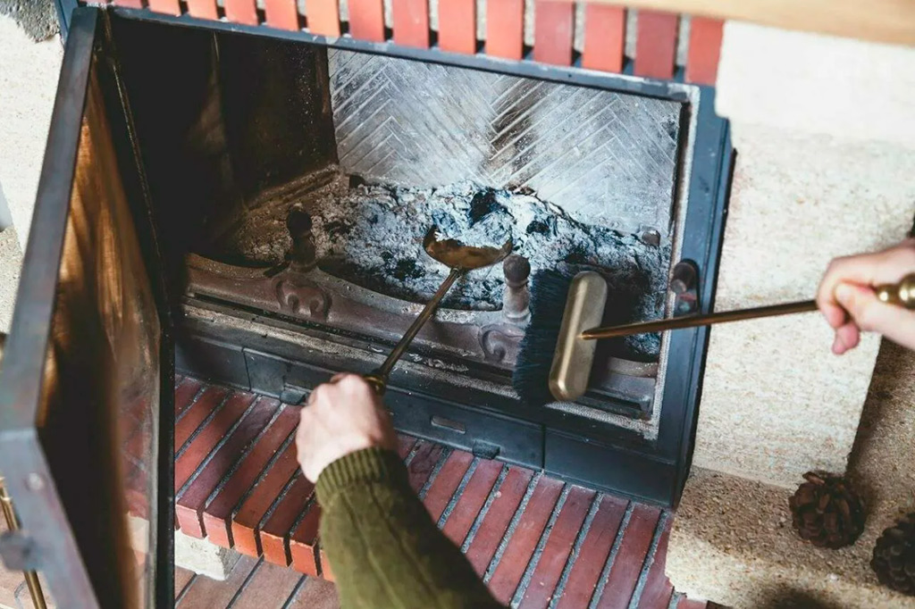 Полное руководство по чистке камина Полное руководство по чистке камина