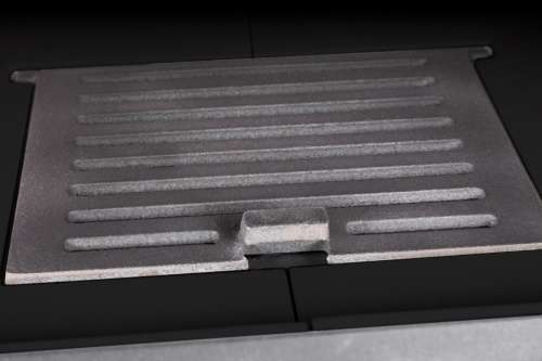 Каминная топка Экокамин Альфа 700 KВ с контргрузом черный шамот